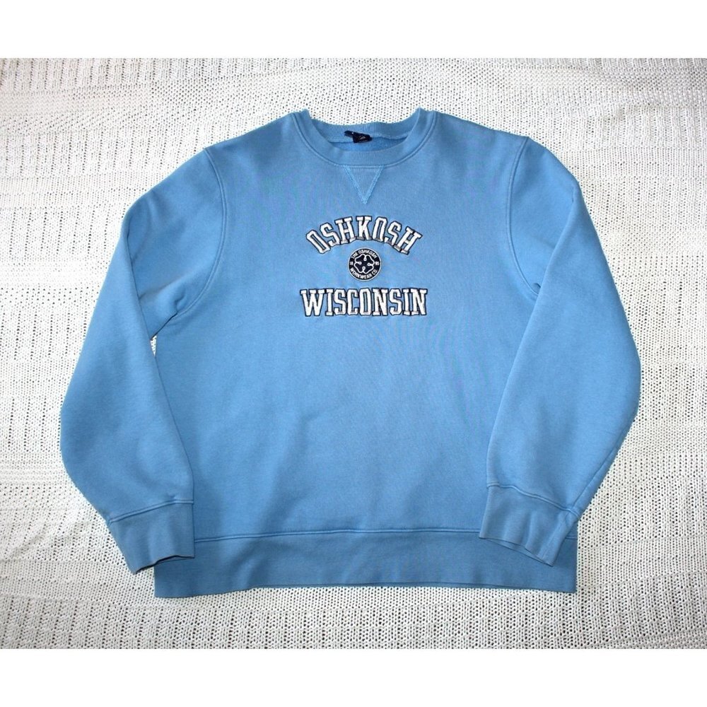 OSHKOSH Wisconsin Sky Blue Sweater Size L Long Sleeve embroidered Logo Pull On